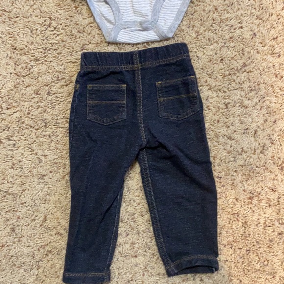 LIKE NEW 3-piece 18M “Wilderness Ranger Dept.” baby boy vest/bodysuit/pants set - Picture 7 of 7